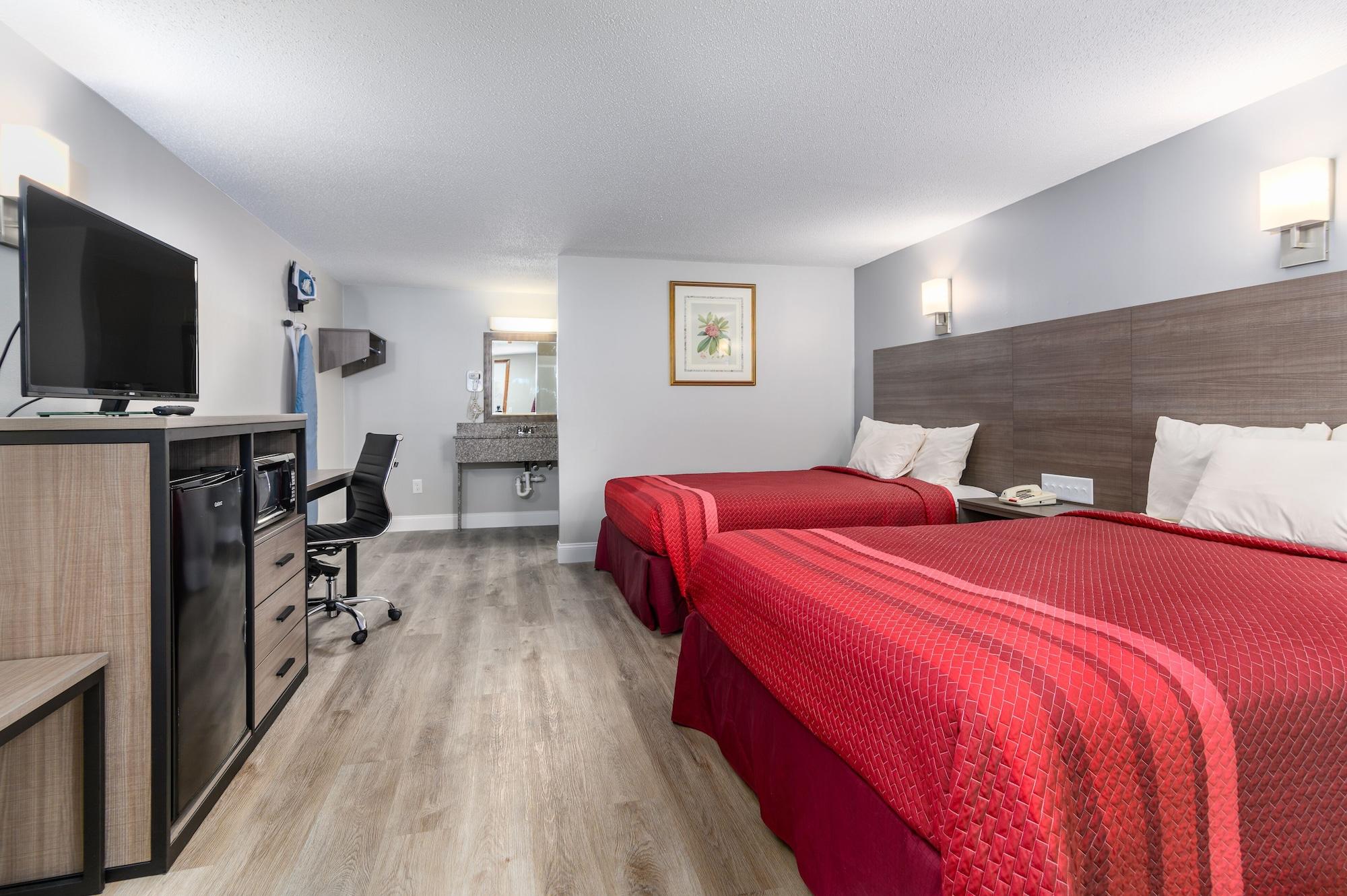 Captains Quarters Motel & Conference Center Истхам Екстериор снимка