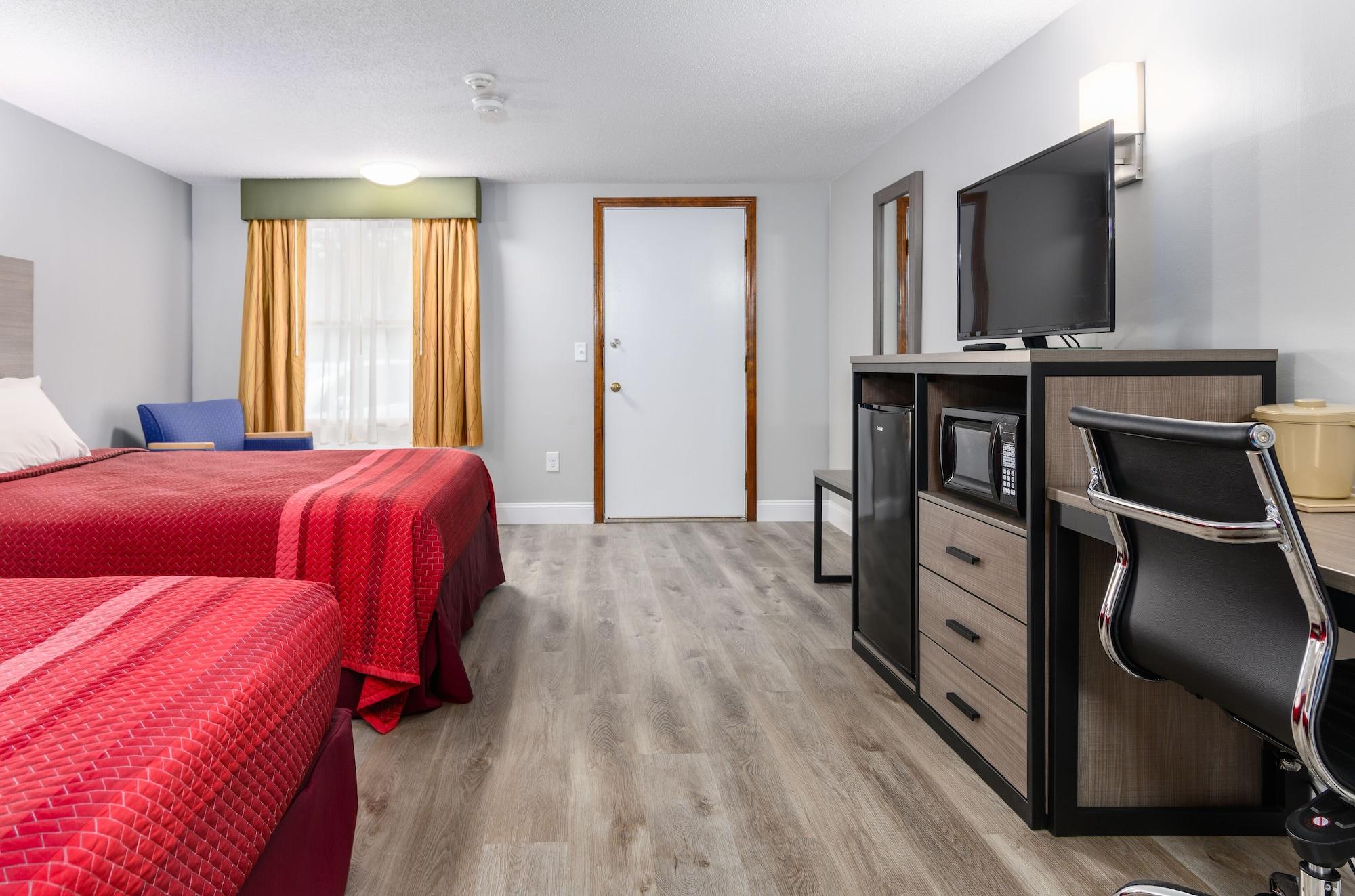 Captains Quarters Motel & Conference Center Истхам Екстериор снимка