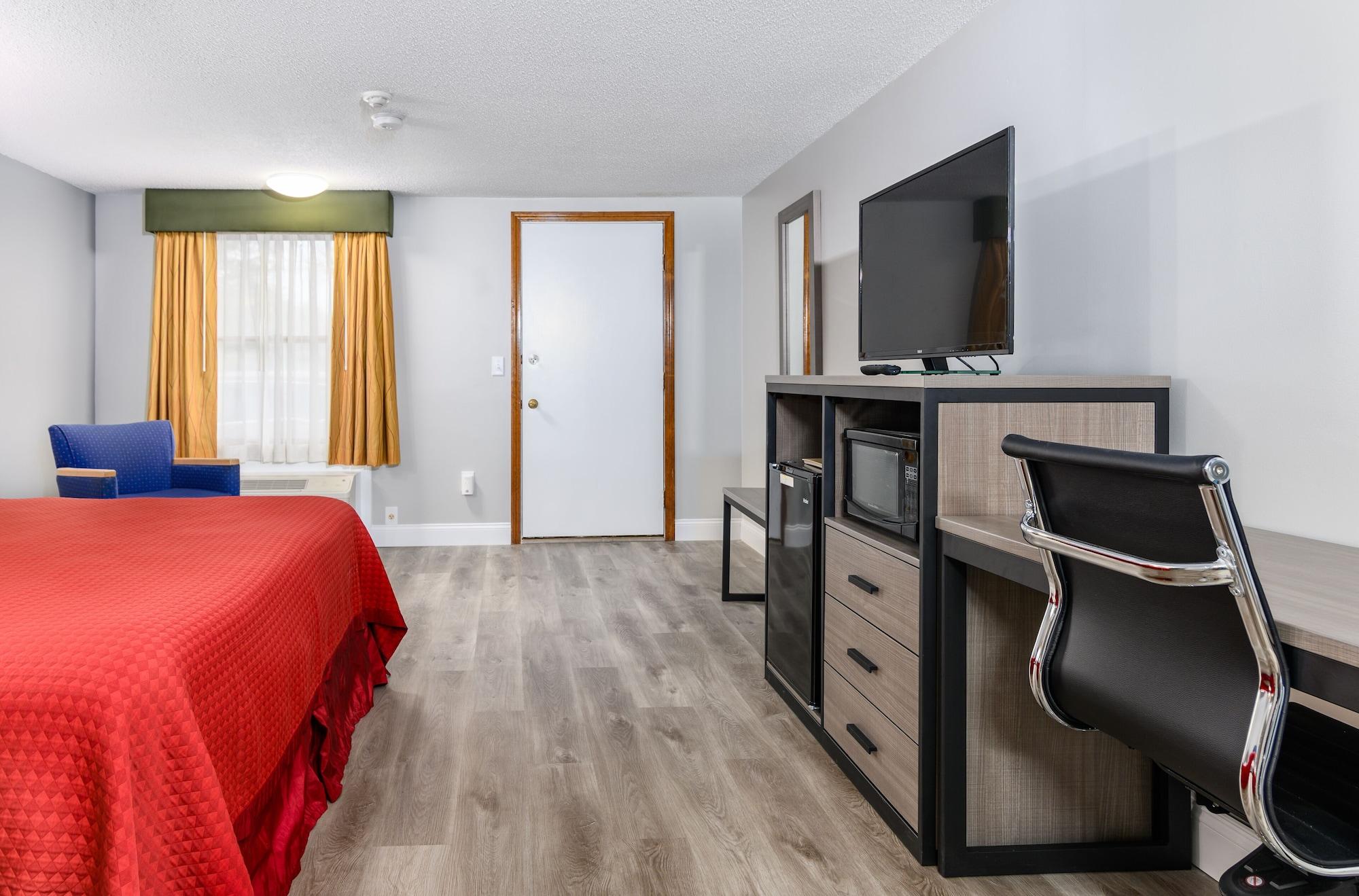 Captains Quarters Motel & Conference Center Истхам Екстериор снимка